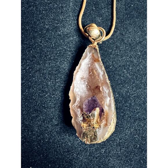 Geode Free Form Pendant Wrapped In Vintage Filigree On Chain - Picture 3 of 4